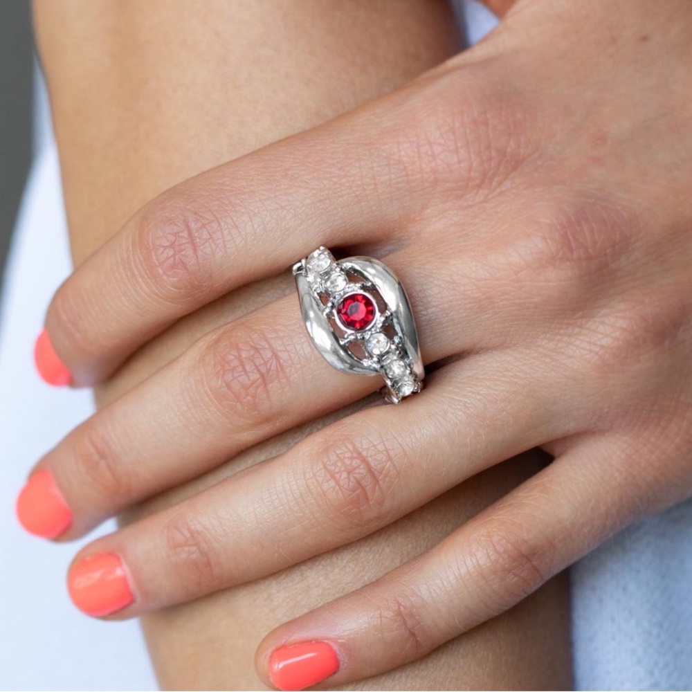 NEW Boutique Ruby Red & Silver Diamond Rhinestone Stretch Band Ring Jewelry